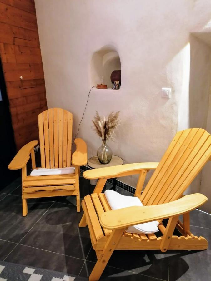 Les Terres Rouges 06 Bed & Breakfast Guillaumes Exterior photo